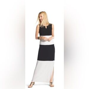 Chico’s Black and Off-White Sleeveless Color block Maxi Dress